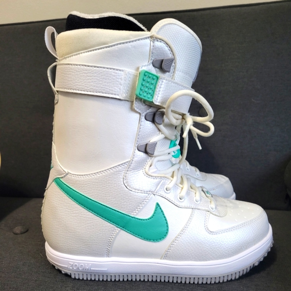Nike Zoom Force 1 Snowboard Boots Womens 8